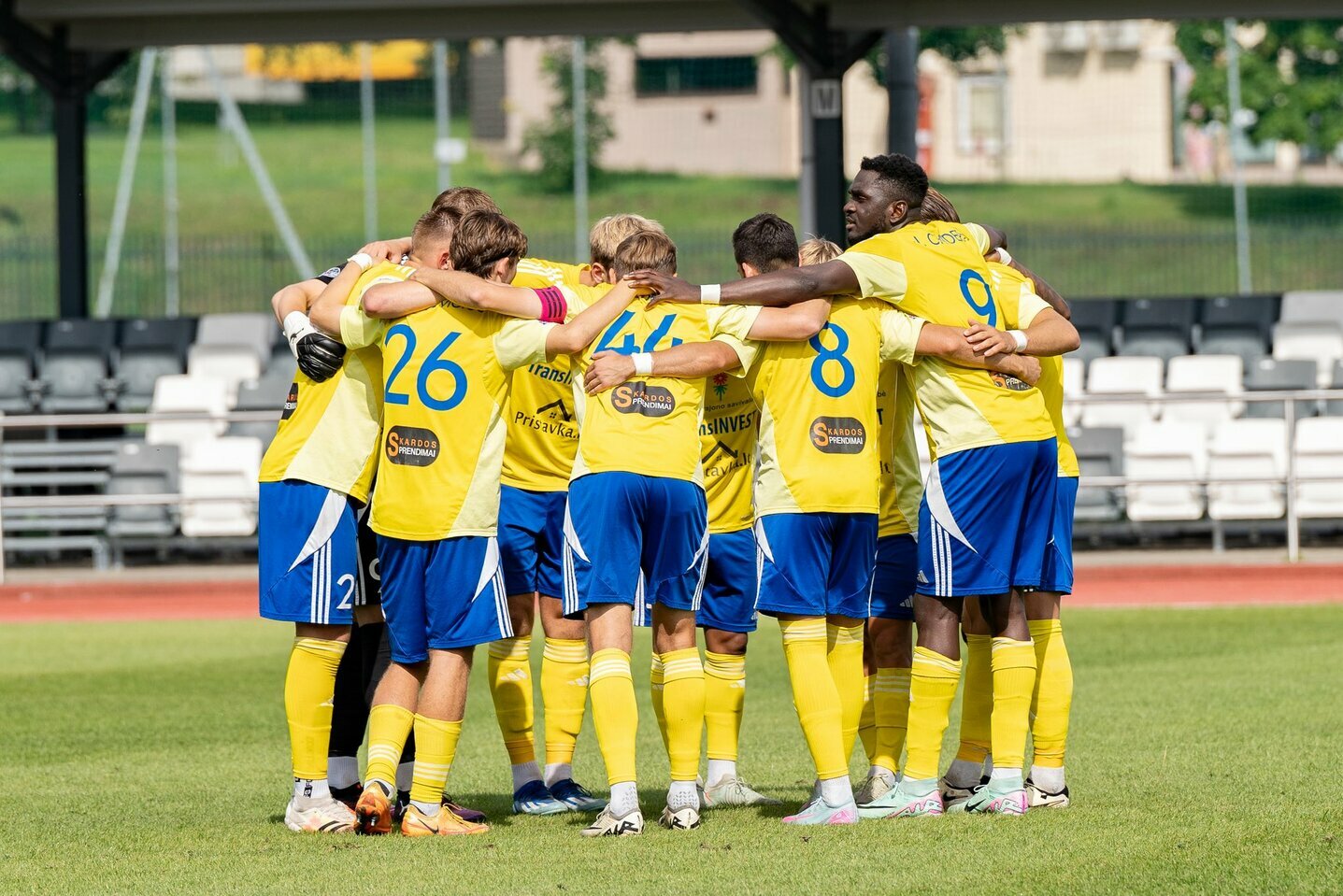 Үйдегі орыс минеттері